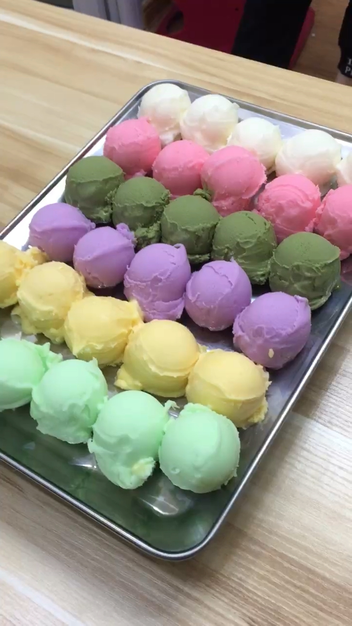 挖球冰淇淋!多口味!