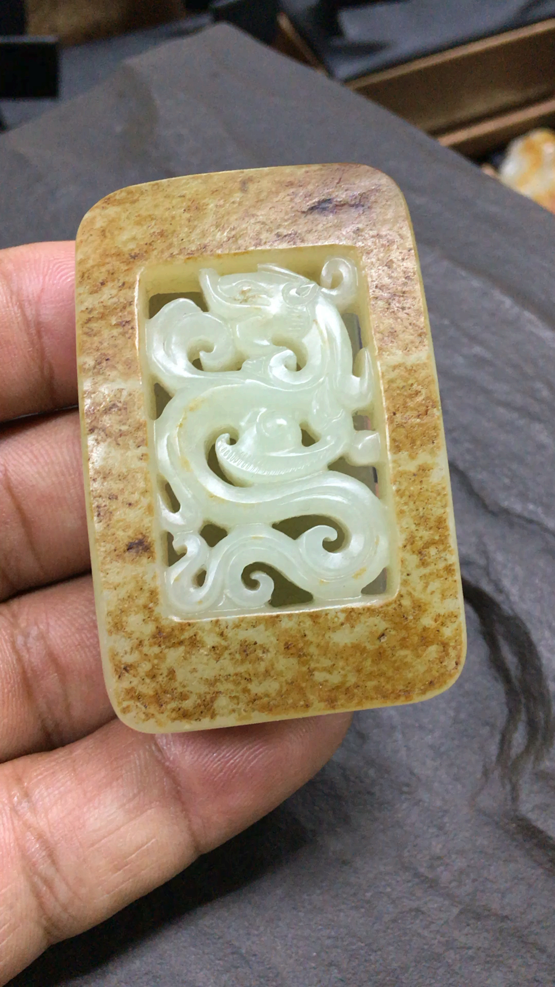 新疆和田玉籽料皮带扣