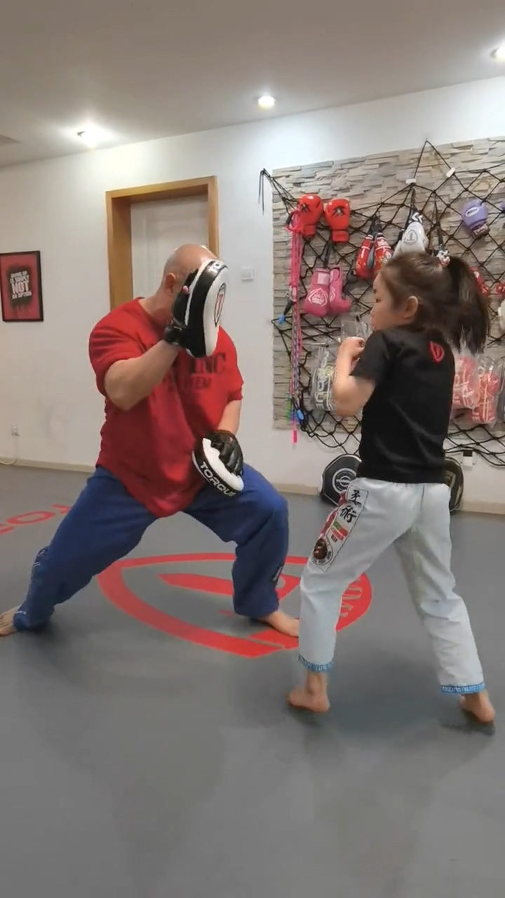 少儿泰拳#女儿的快乐,爸爸的幸福