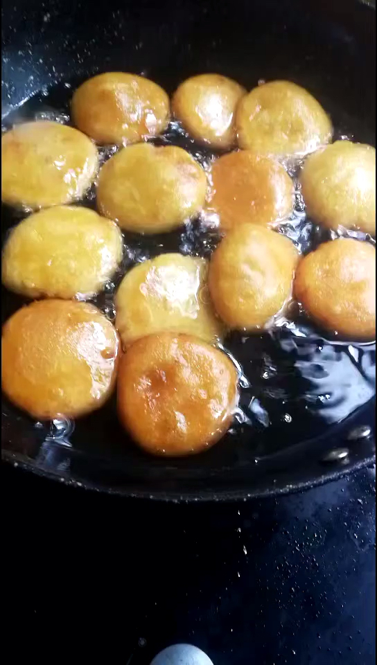 好想吃啊,油煎果子
