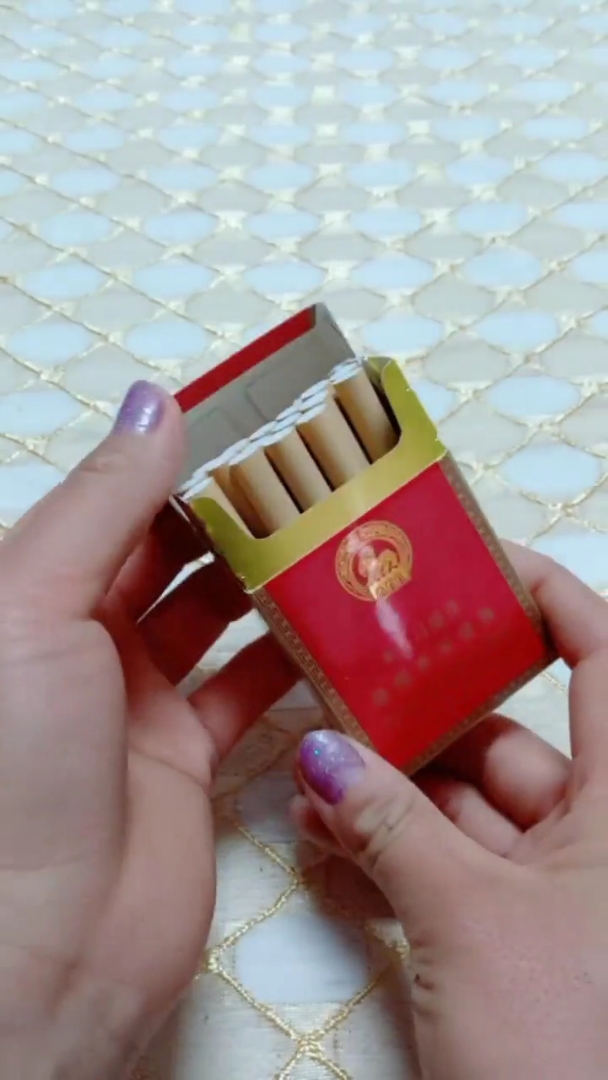 2019,立个新年flag#抽了几十年,你可能也不知道烟盒里的小机关,这回