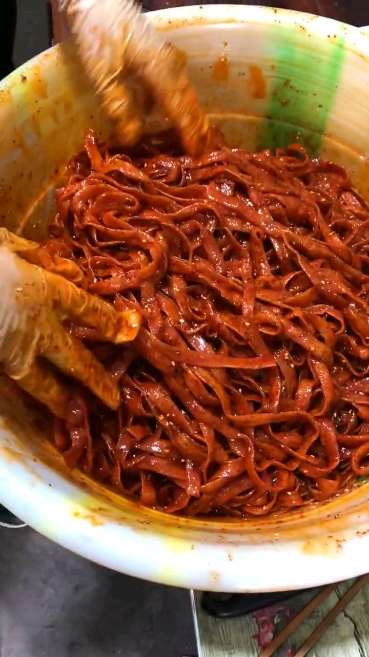 家常味牛筋面辣条