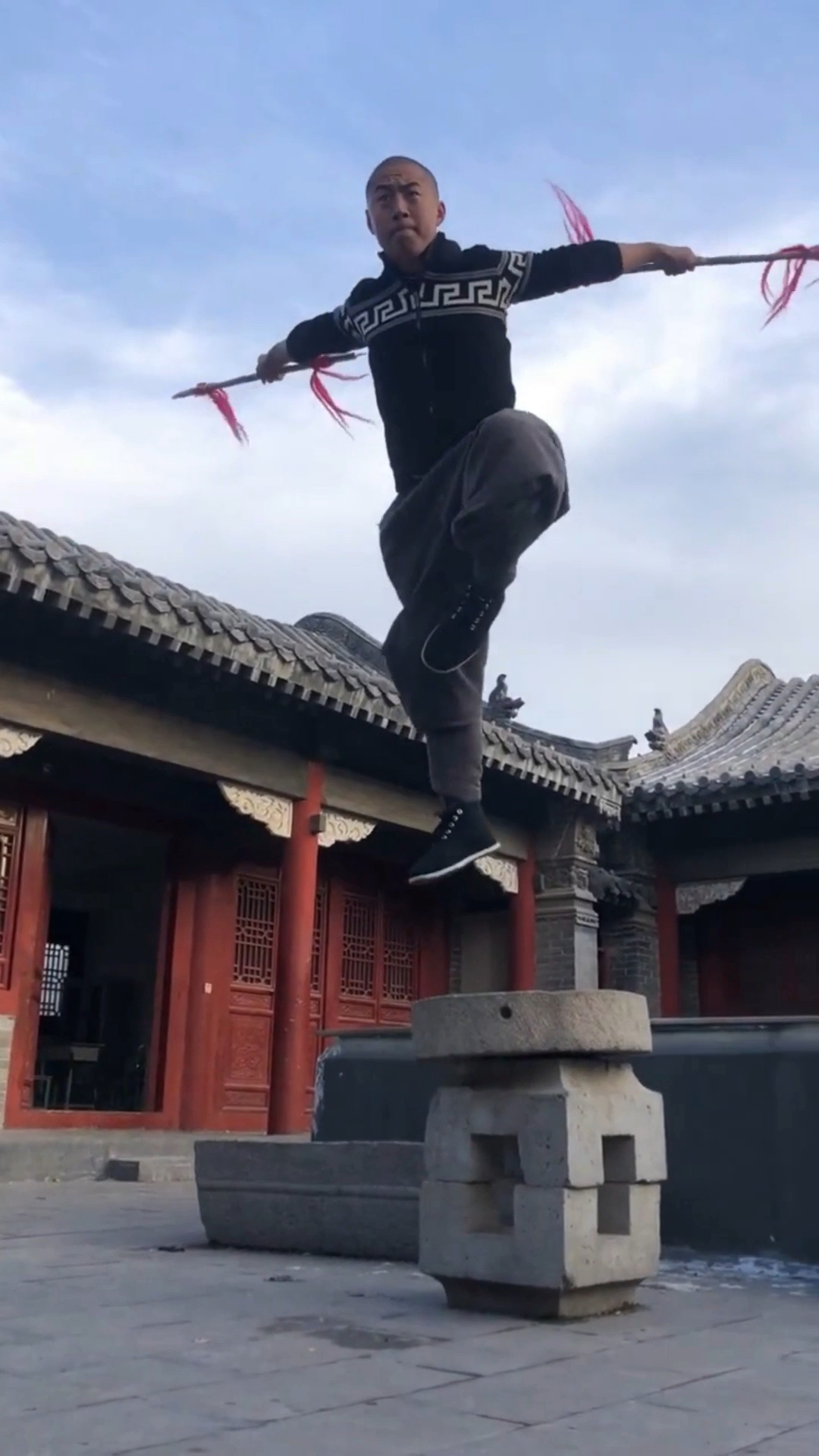 少林寺罕见兵器 红鹰双抢