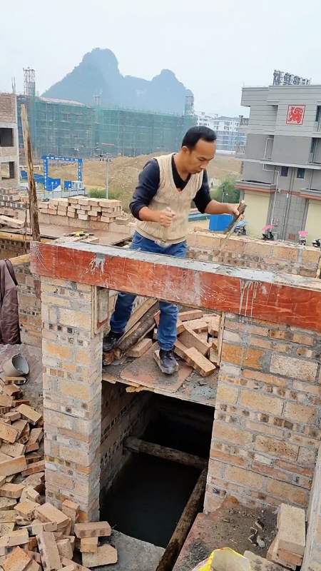 工地上一天150的工人砌砖3人半天能砌一堵墙这技术怎么样