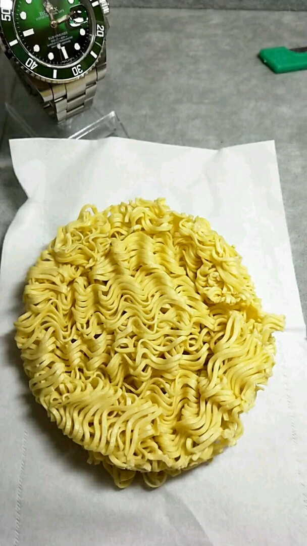 方便面放大看看