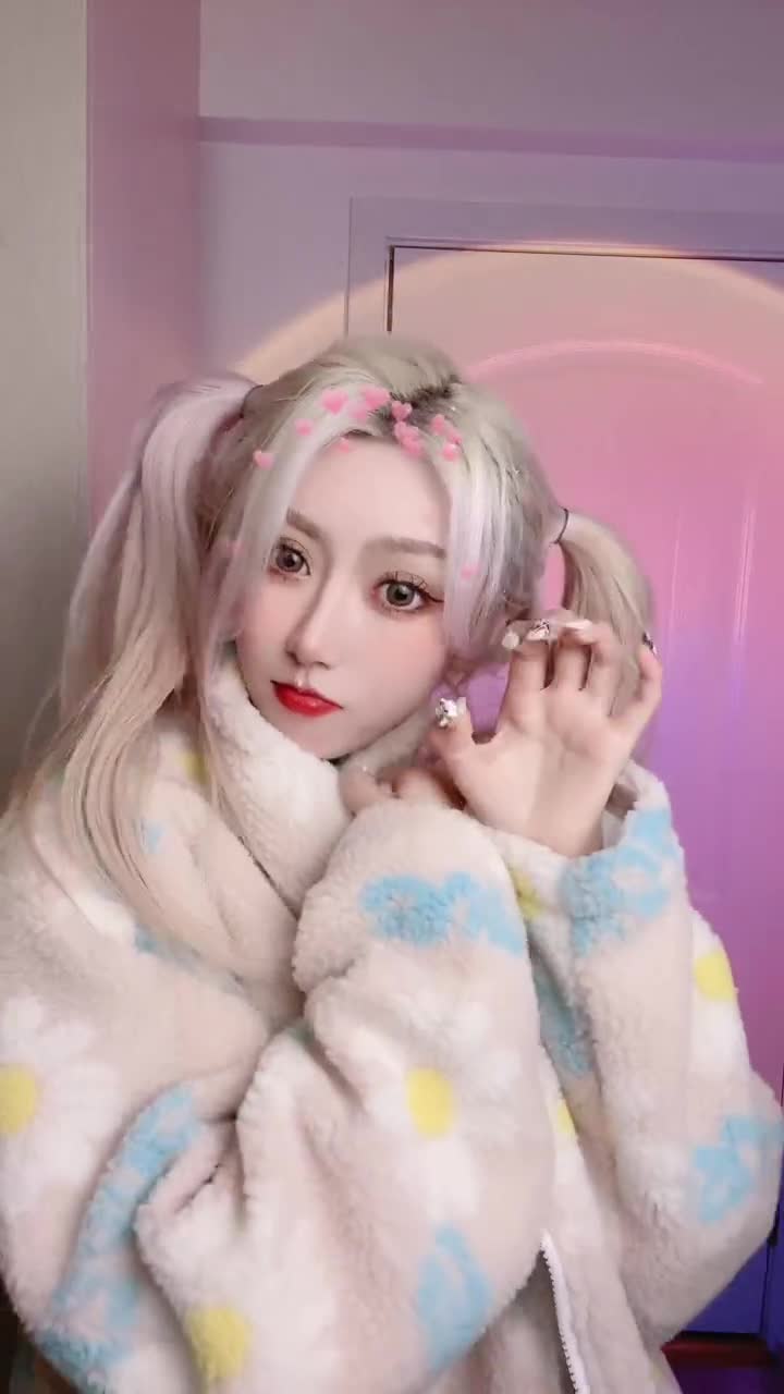 我要上热门#赵喵喵喵_发了一个全民短视频,你尽管点开,不好看算我输!