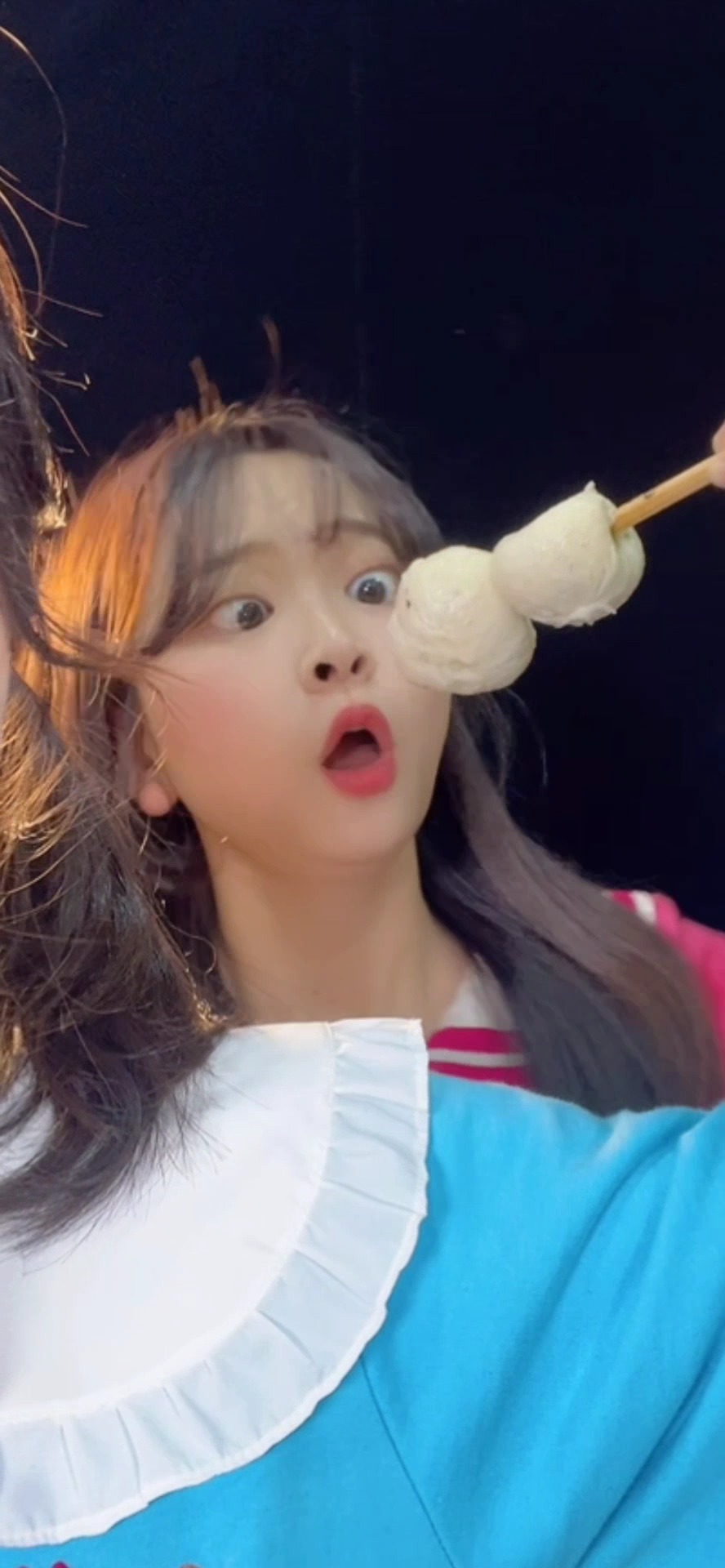 抓住了是爱吃包子的魔法少女小伶万物皆可光剑变身