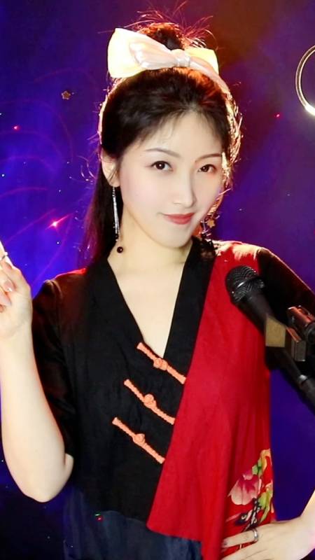 我要上热门#你有一个花的名字,美丽姑娘《卓玛》-度小视