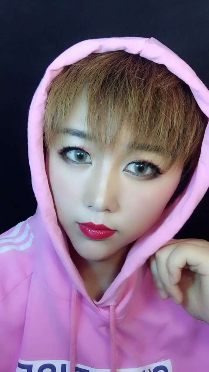 今天直播的妆容喜欢吗