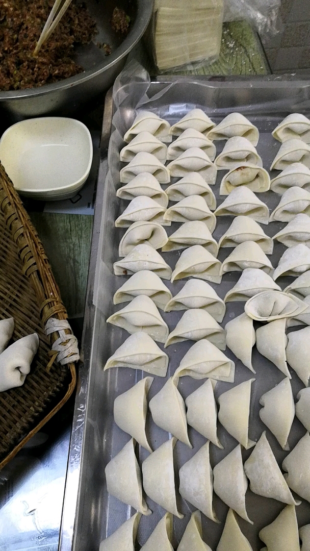 湖北宜昌的饺子是这样的,绝对比北方的颜值高.