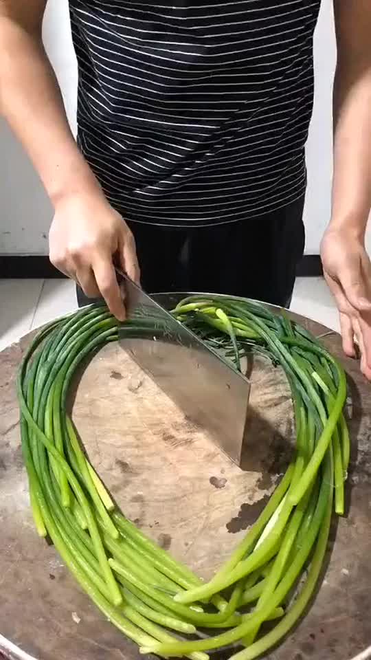 蒜苔冻坏的图片图片