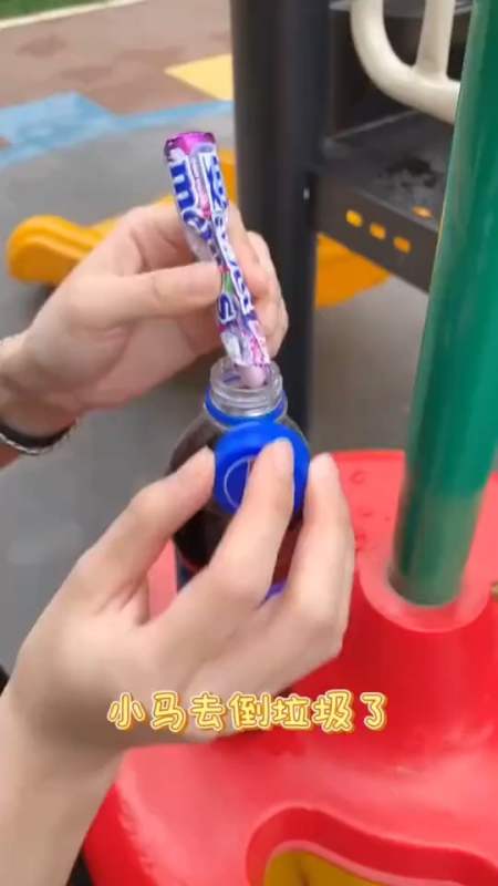 搞笑段子剧#他说以后再也不帮我拧瓶盖了,原因让人哭笑不得