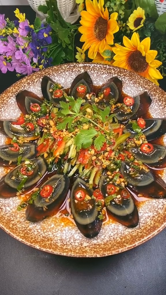 美食#教你如何做出可口下饭的皮蛋凉菜