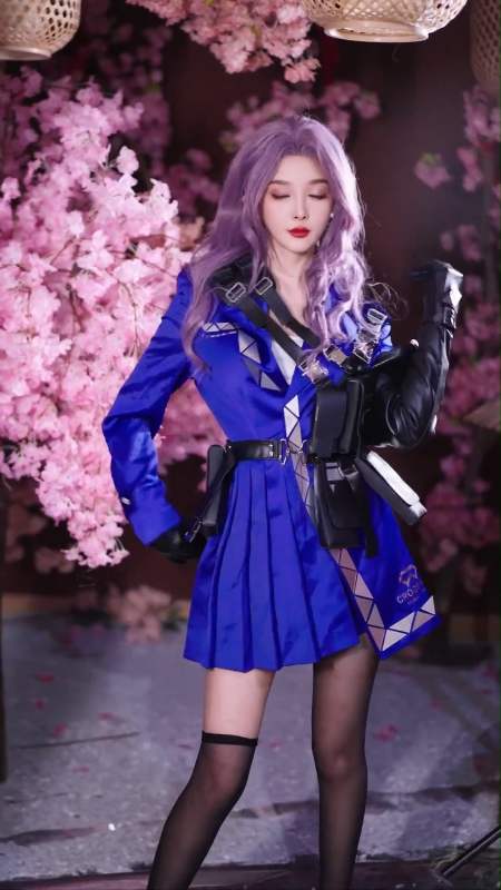 cos界的颜值天花板:《穿越火线》云悠悠,你确定不爱嘛 #国漫女神