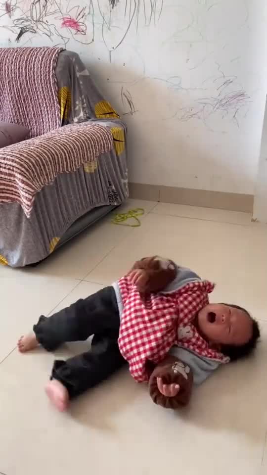 一言不合就躺地上耍赖大哭的孩子这个方法可以试试