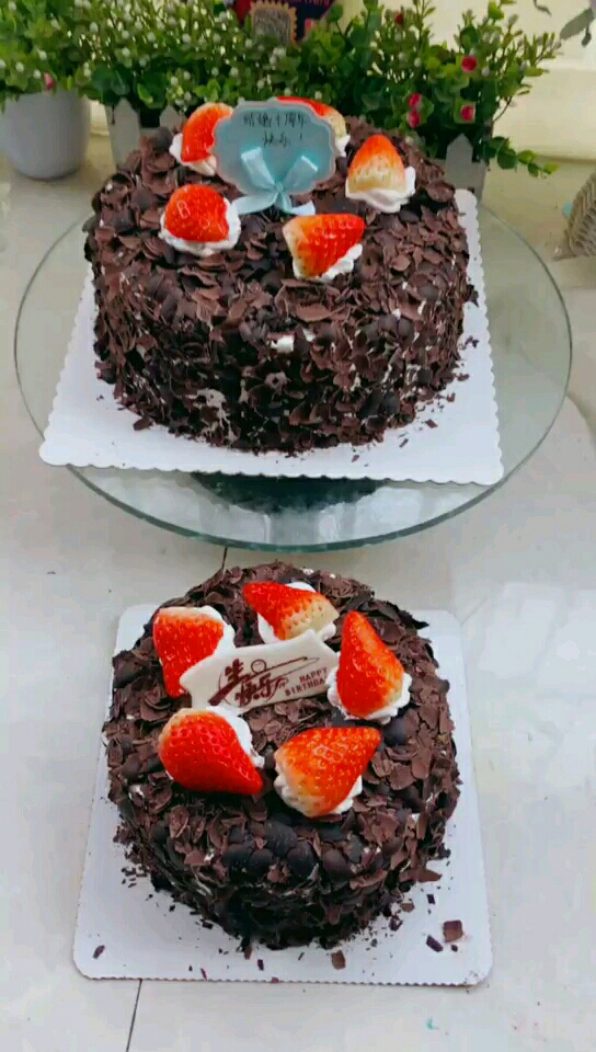 草莓黑森林蛋糕