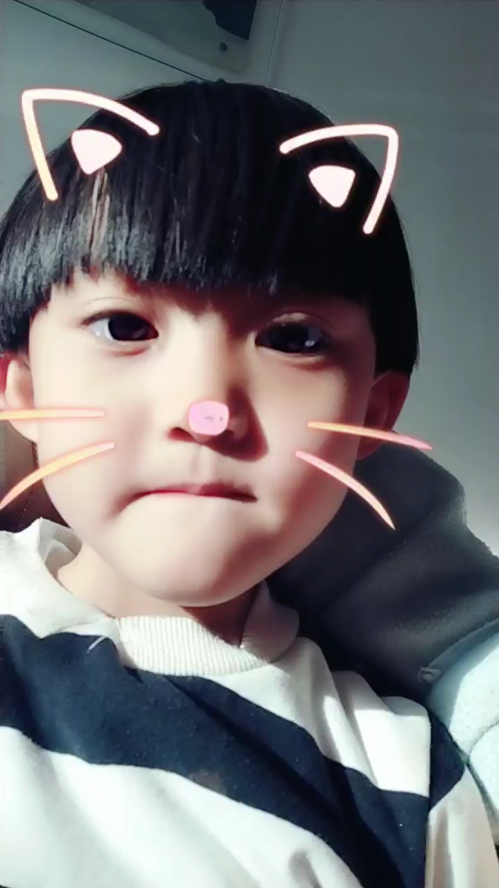 小帅宝来喽!妈妈因为有你而感到骄傲和快乐