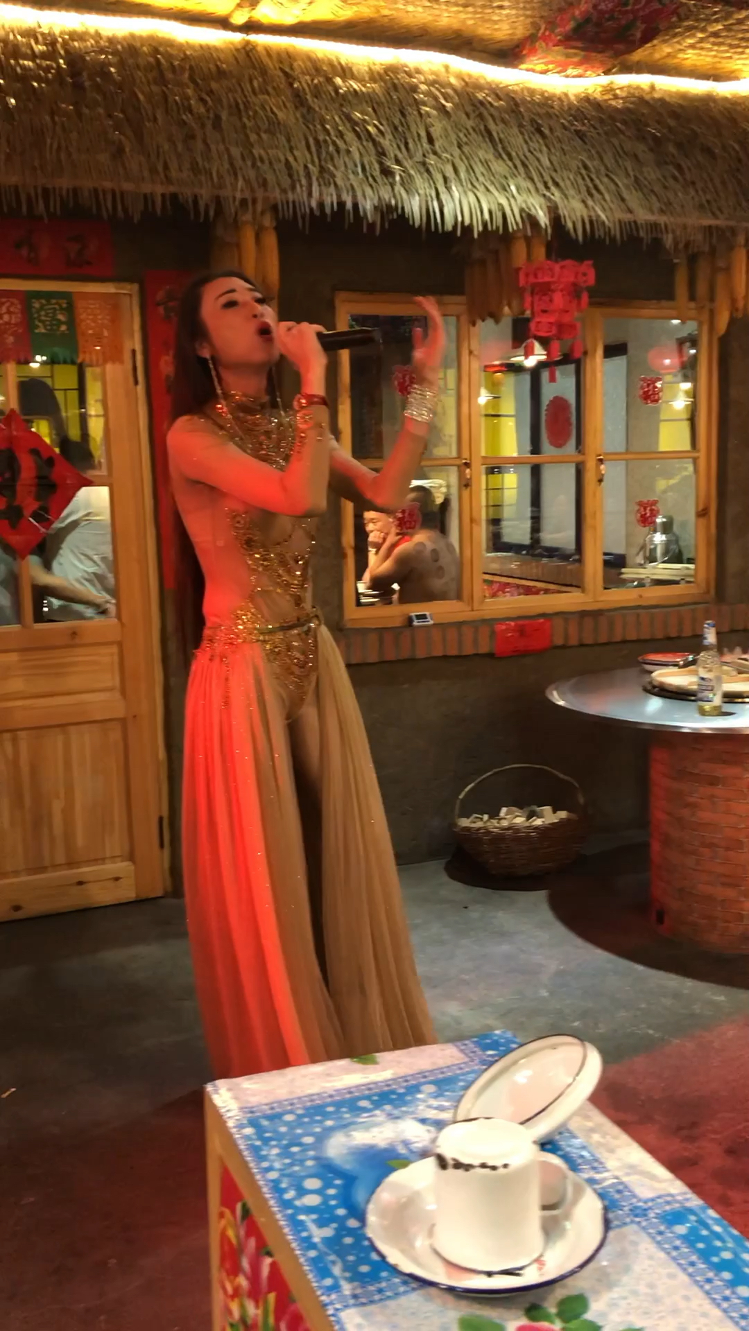 网红变性人龙旭