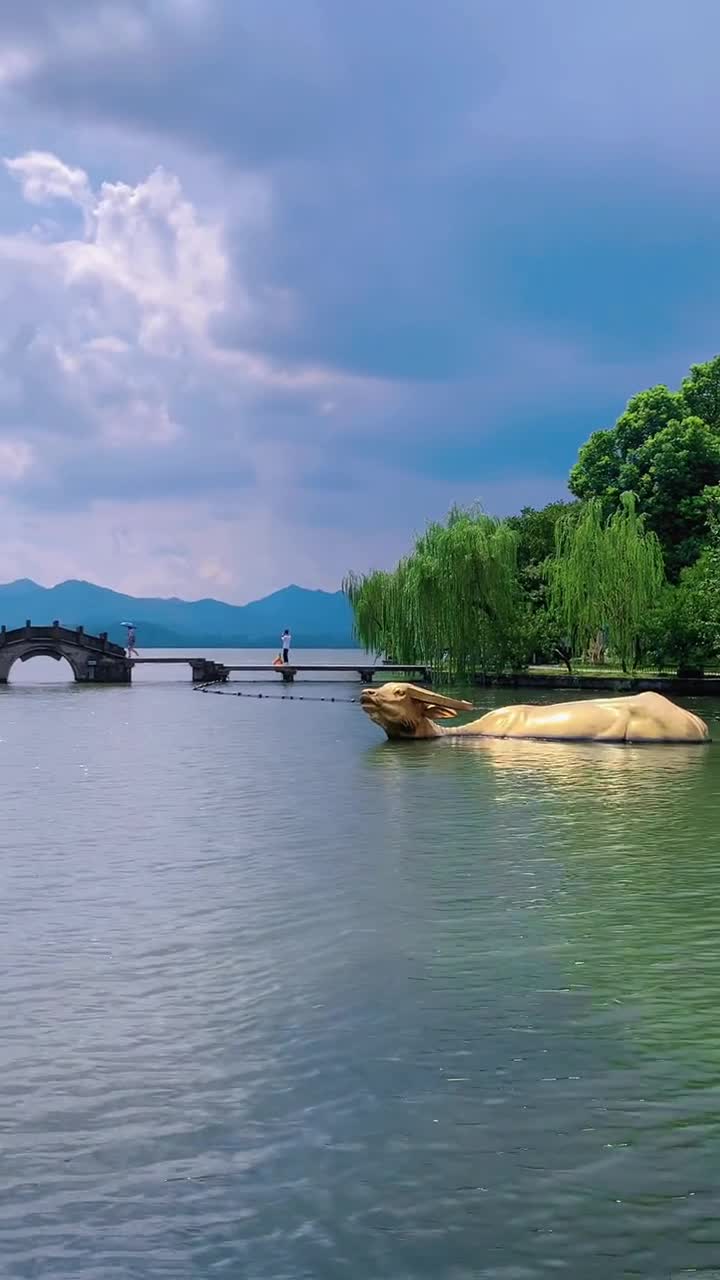 西湖涌金门,金牛出水,来西湖你打卡过这里么?