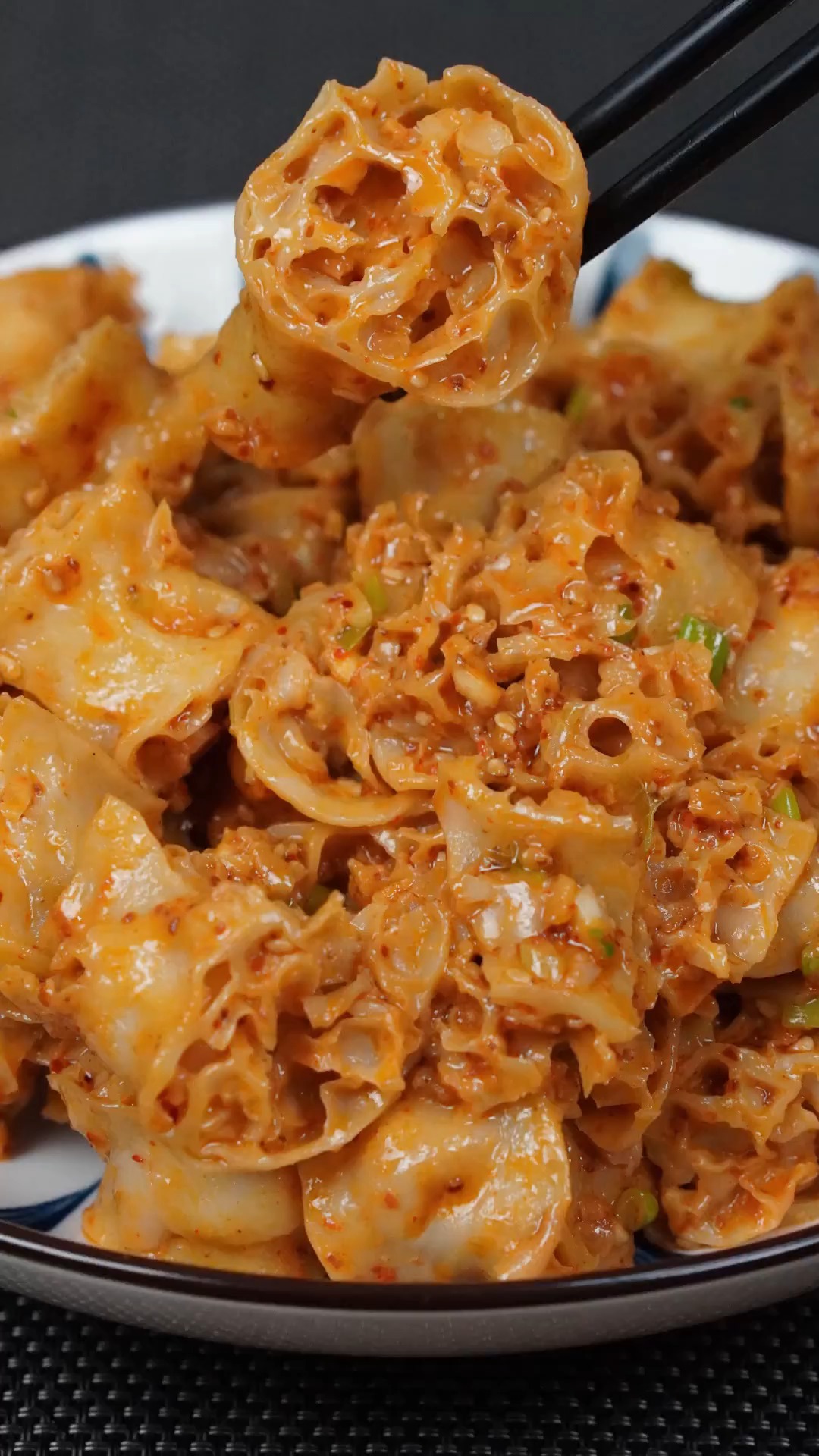 不可辜负的美食网红麻酱吸汁面藕香辣可口简单易学几元钱的成本比吃肉