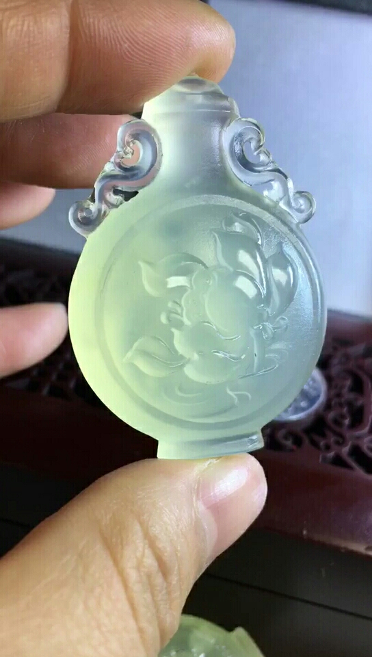 岫玉冰料平安富贵瓶