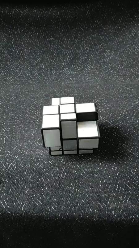 搞笑段子#镜面魔方也可以用小鱼公式复原.