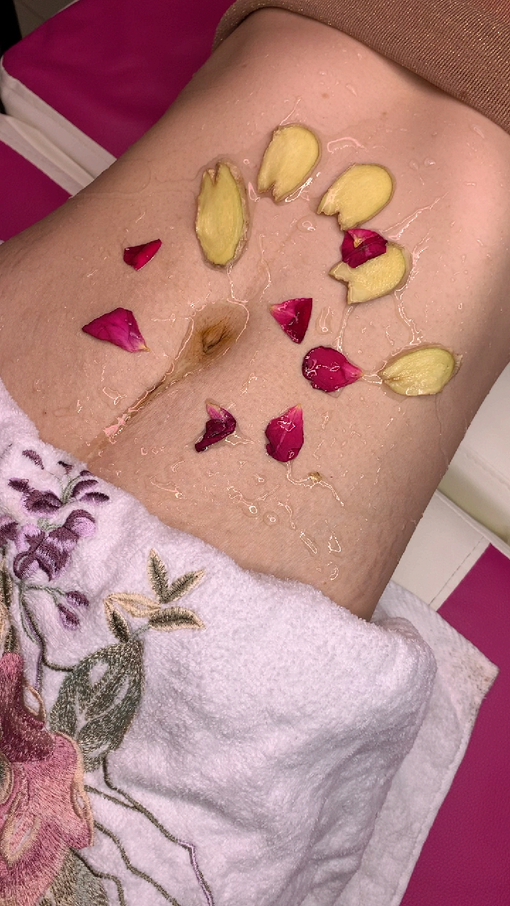 听老中医的话,滴一滴排寒排湿不便秘,轻松躺着瘦了20多芹 扣6分享给你