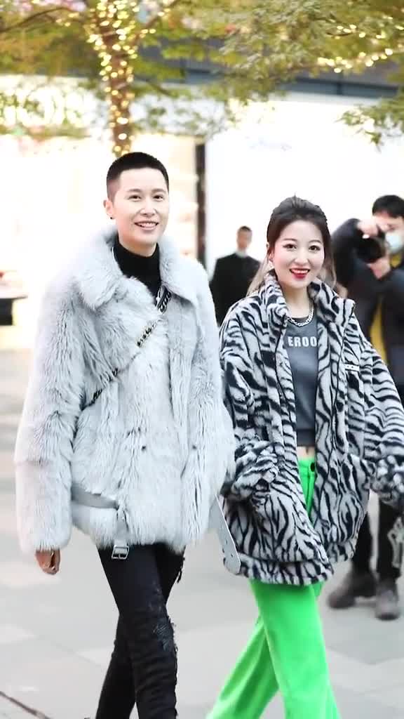 蜀都街拍太古里扛把子震撼回归～@玉总lesley#玉总街拍