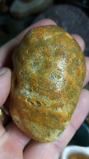 还乡河黄皮玛瑙原石