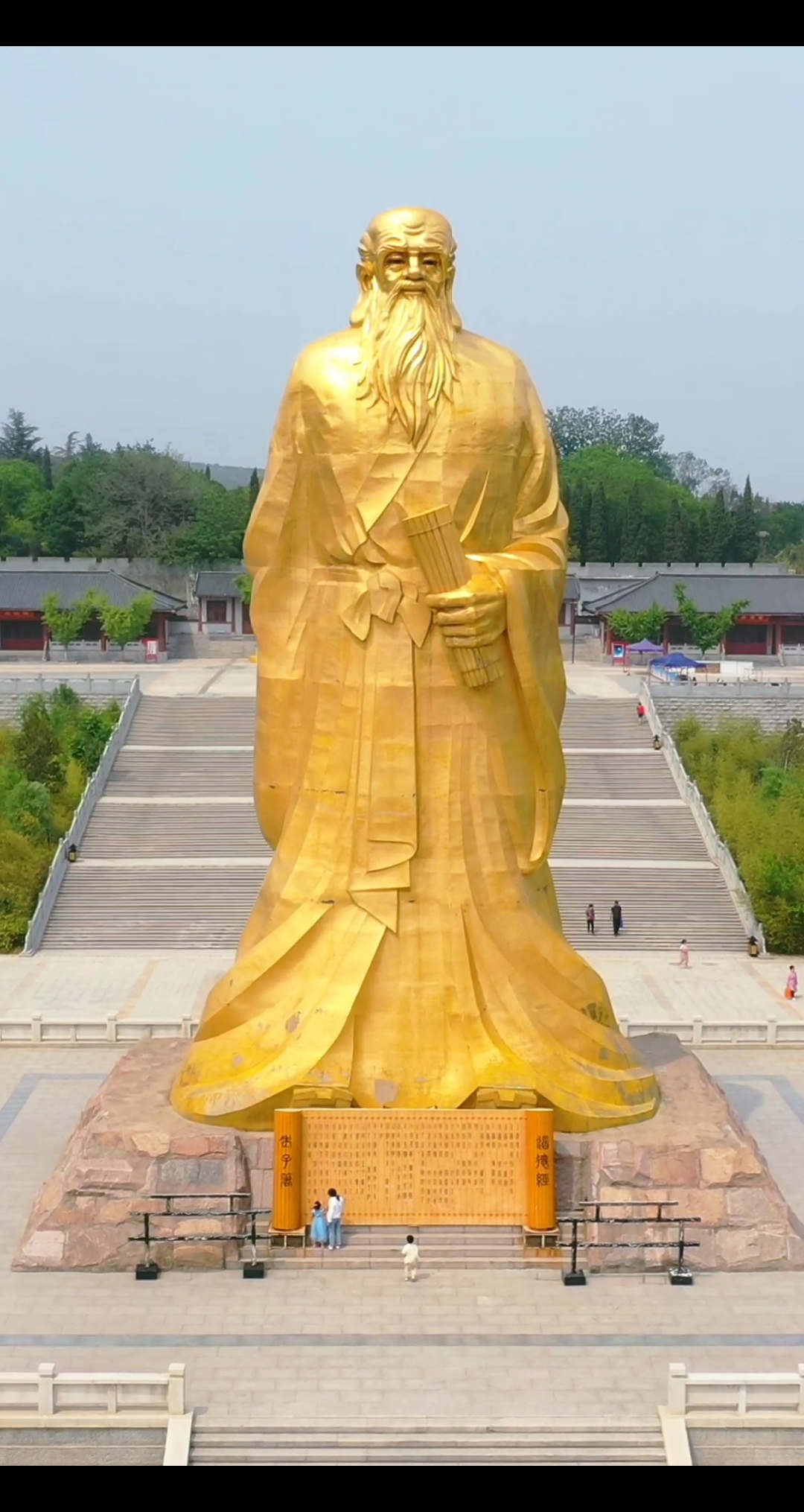 带上全民去旅行#老子圣像位于河南省灵宝市函谷关,高28米,重60吨,为