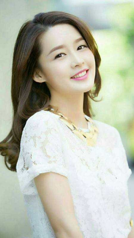 90后气质美女李沁,微微一笑很倾城-度小视