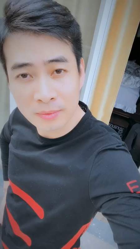 日常生活照#可爱小男生的同一组朋友圈生活自拍照素材