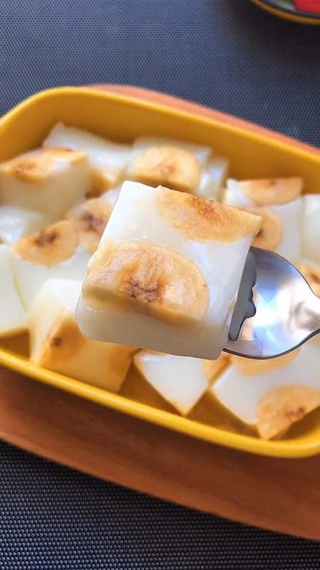 全家老小都爱吃的香蕉牛奶布丁,你需要了解一下-全民小视频