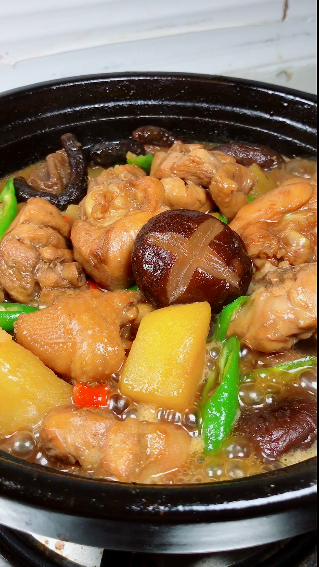 爱美食爱生活#黄焖鸡教学,鸡肉这样做真的太好吃了,喜欢的可以收藏