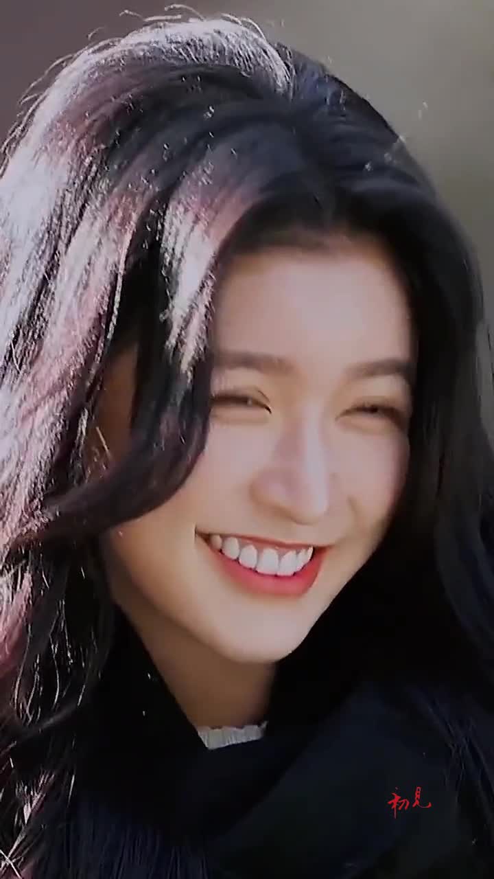 笑起来甜度爆炸的女生,你爱了吗,蔡卓宜