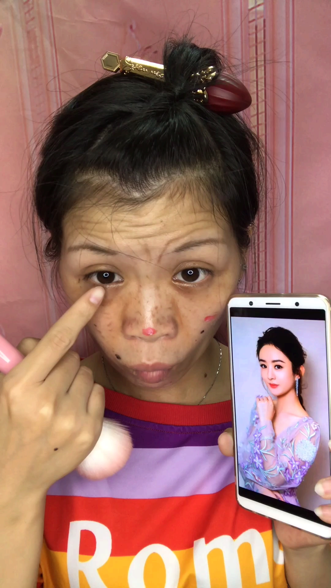 三分长相,七分打扮,女人的话一定要打扮的美美哒.