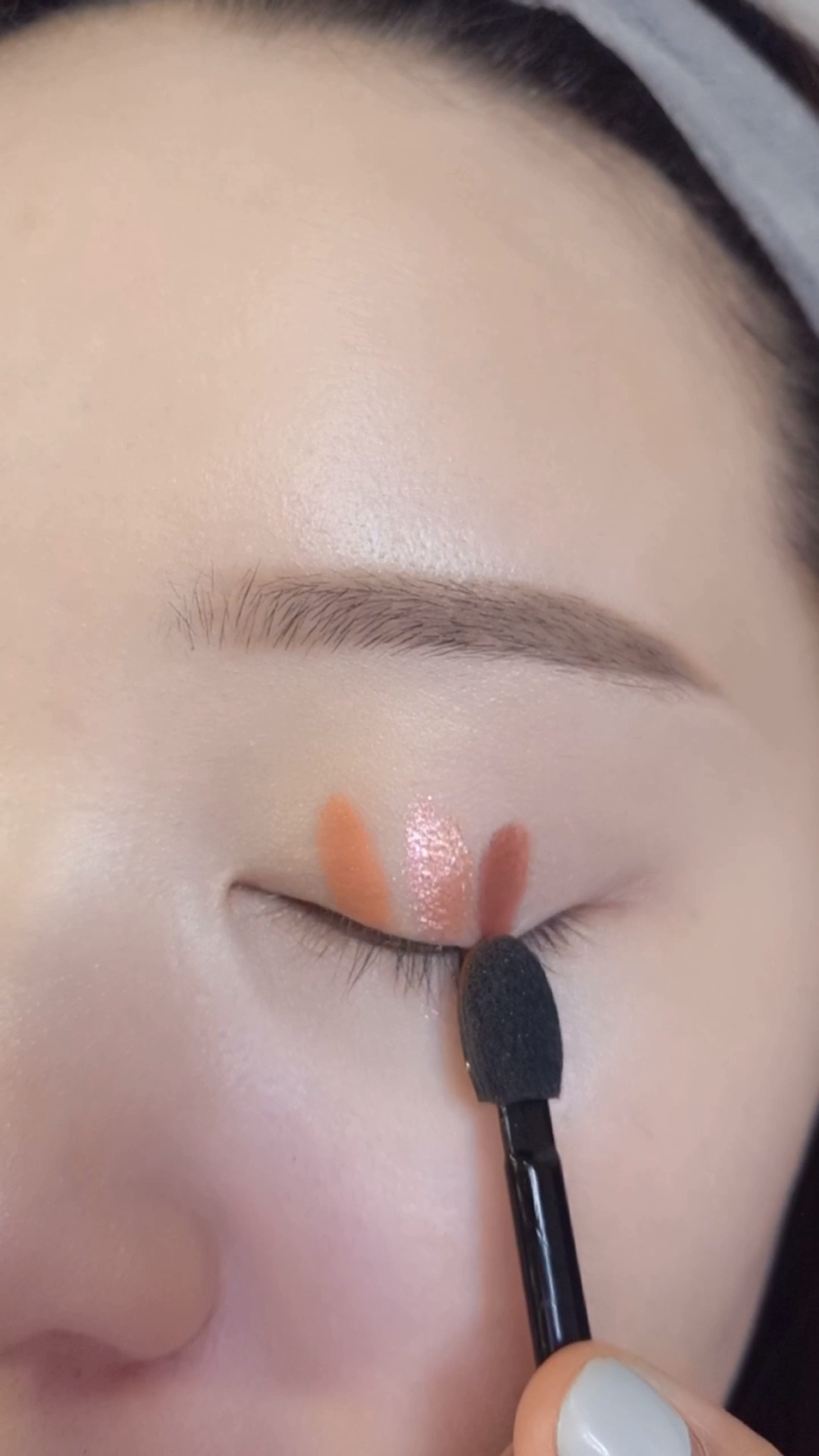 新手三段式眼影搭配法