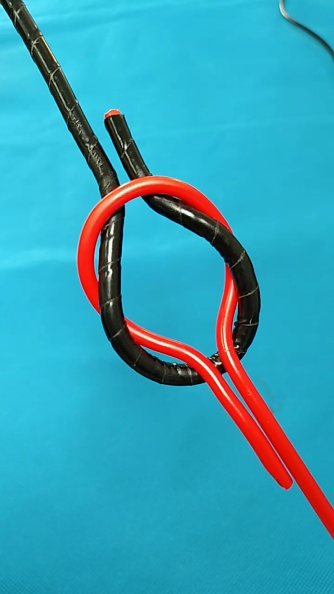 钢筋扣,钢筋,铁丝,电线对接都可以使用!-度小视