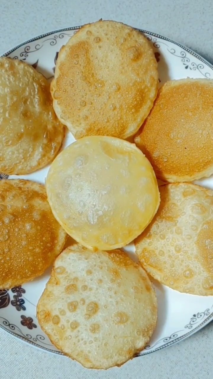 美食#黄金泡泡饼,个个鼓大泡甜软好吃