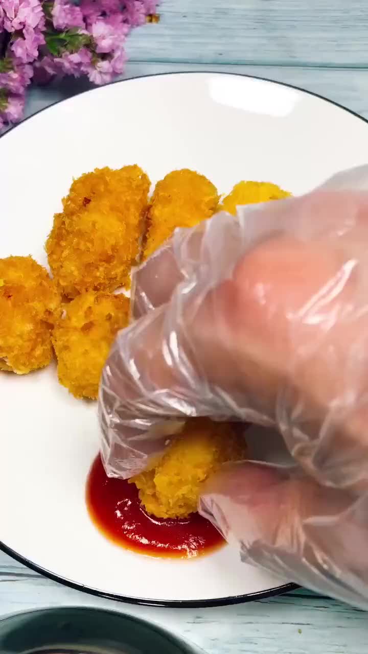 面包糠炸火腿肠,小时候校门口的味道!