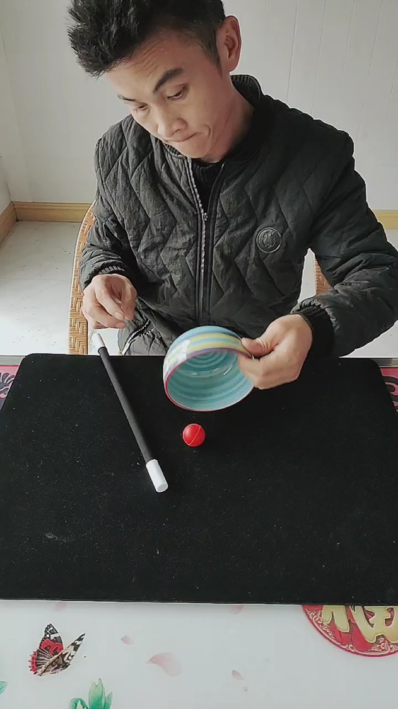 魔术#一分钟教你学会鬼手的魔术