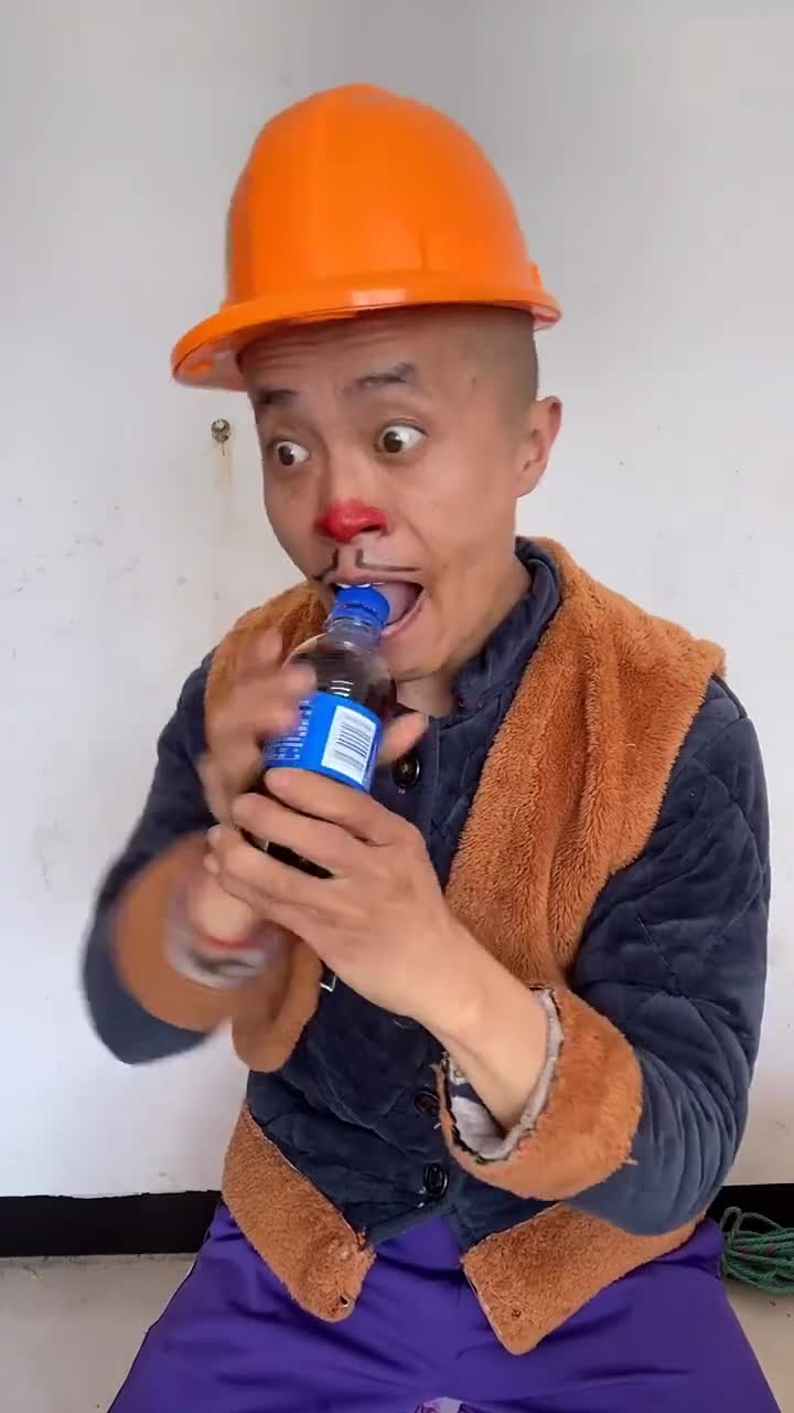 光头强喝可乐搞怪头像原创搞笑视频很喜欢光头强说过的这段话
