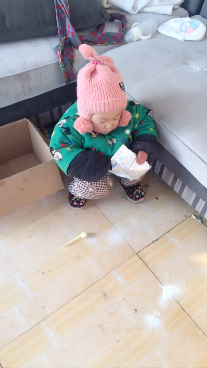 家有萌娃#孩子静悄悄,肯定在作妖