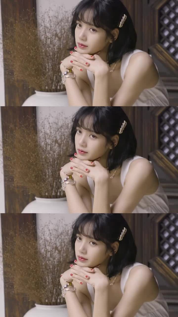 你们心心念念的lisa好美好温柔感觉自己又恋爱啦