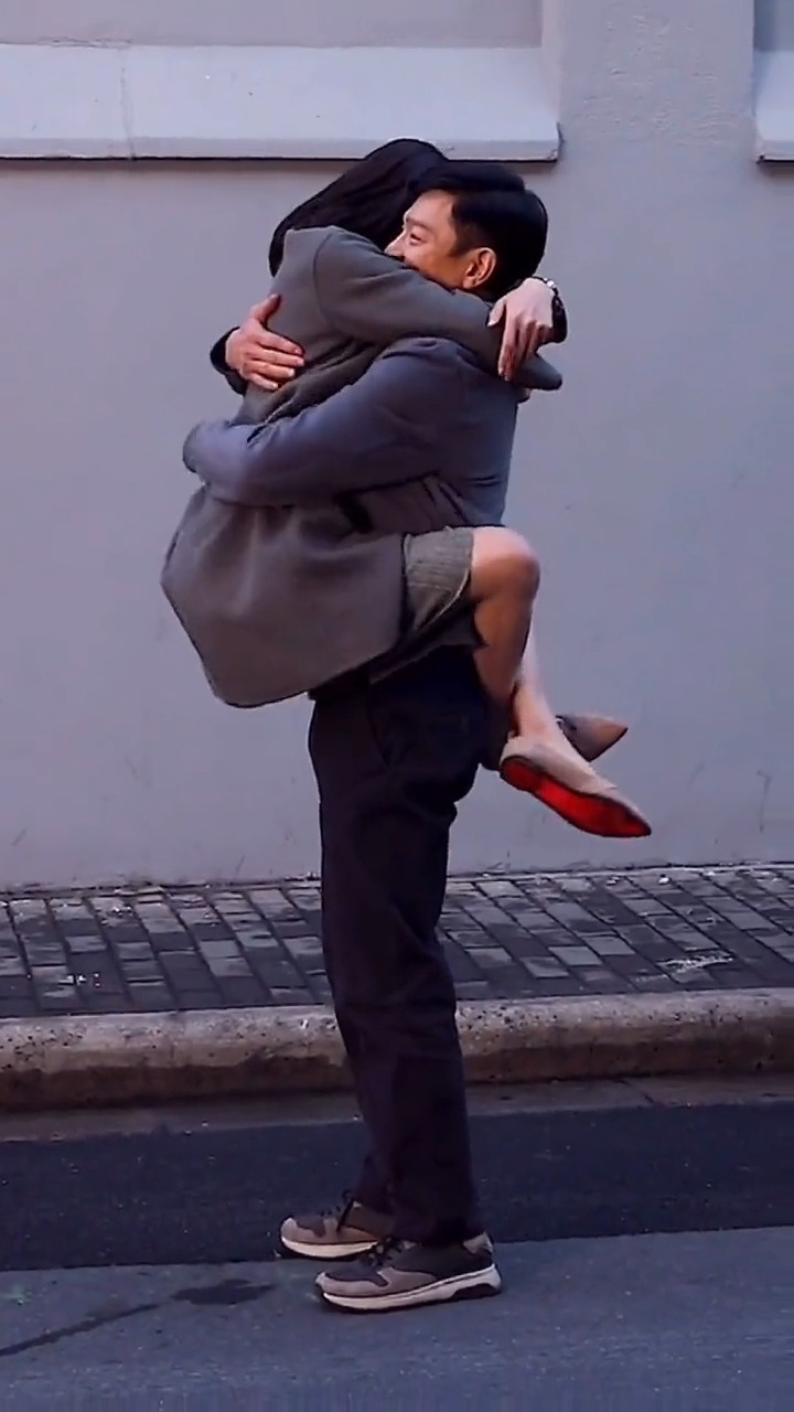 我要上热门#刘德华与万茜的拍摄花絮,真的很甜啊,羡慕了!