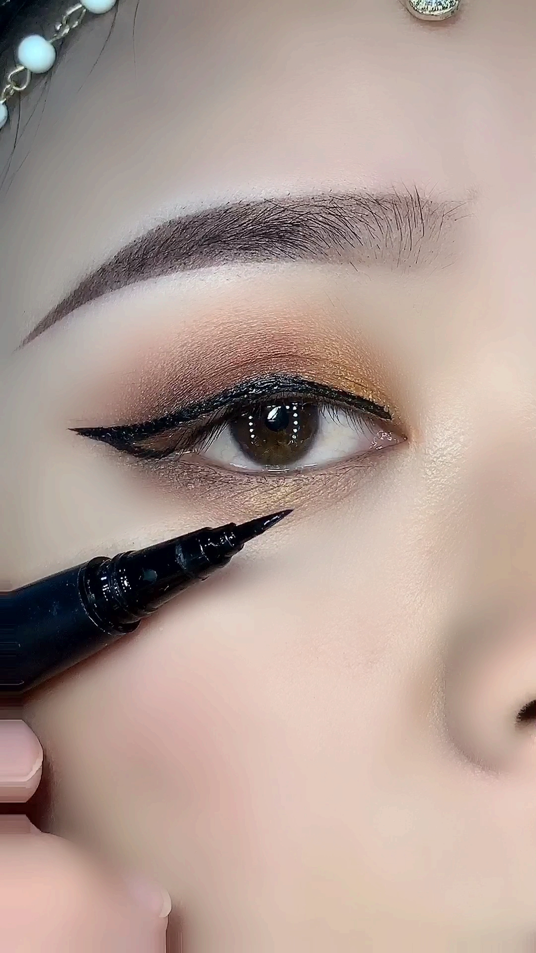 小欧式上扬眼线