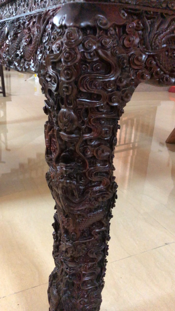 仙作工艺 大红酸枝用料 满雕龙画案