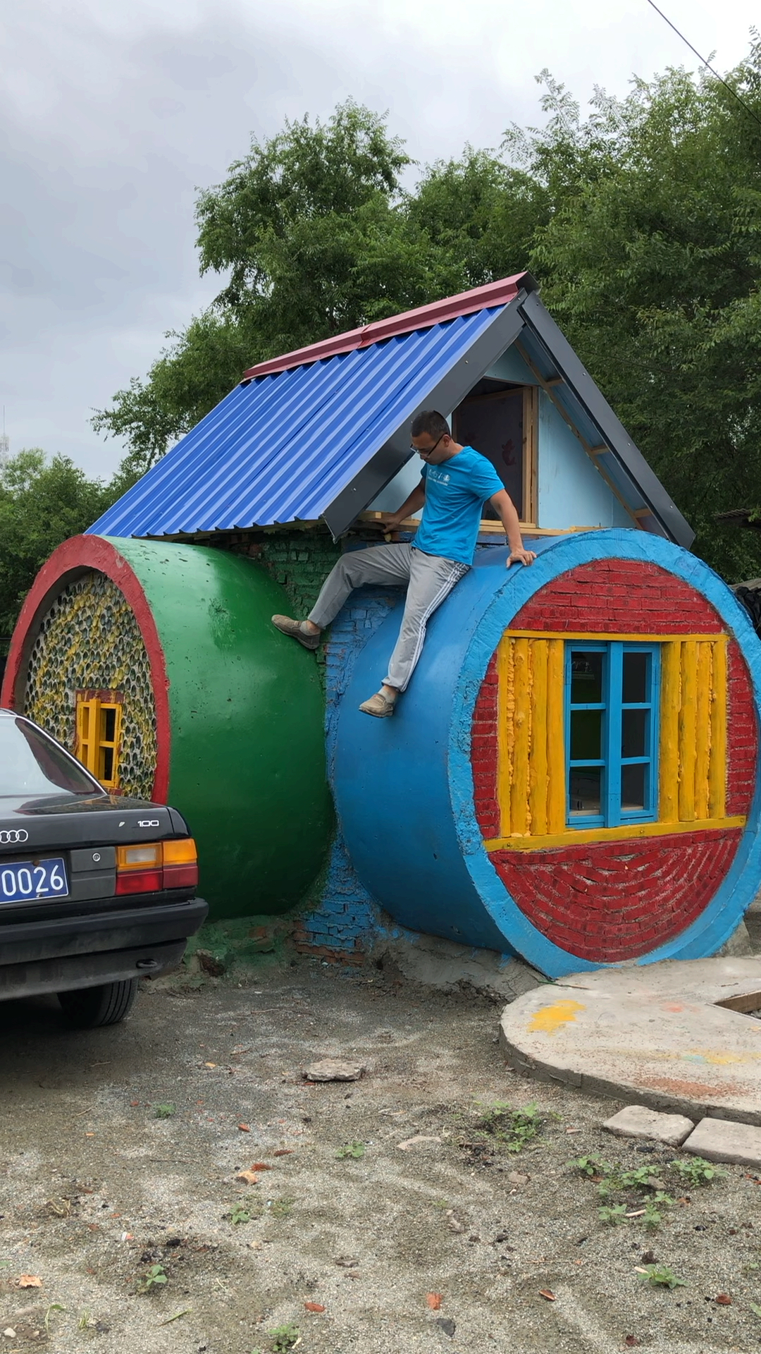 五彩水泥管小屋