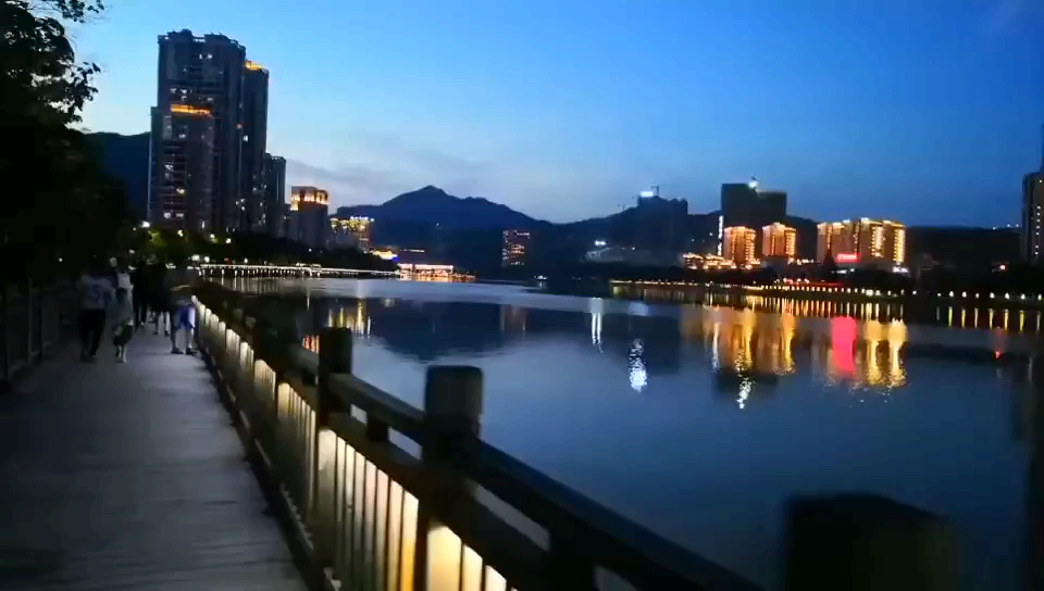 安溪凤山绿道夜景图片