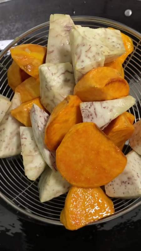 潮汕人最爱一道甜品糕烧番薯芋配功夫茶非常合适-度小视